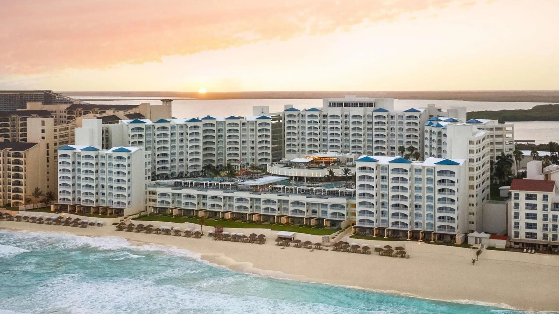 Hilton Cancun Mar Caribe All-Inclusive Resort