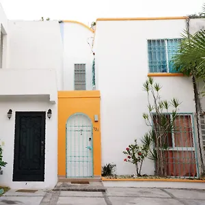 lovely-house-near-the-beach.allrivieramayahotels.com/