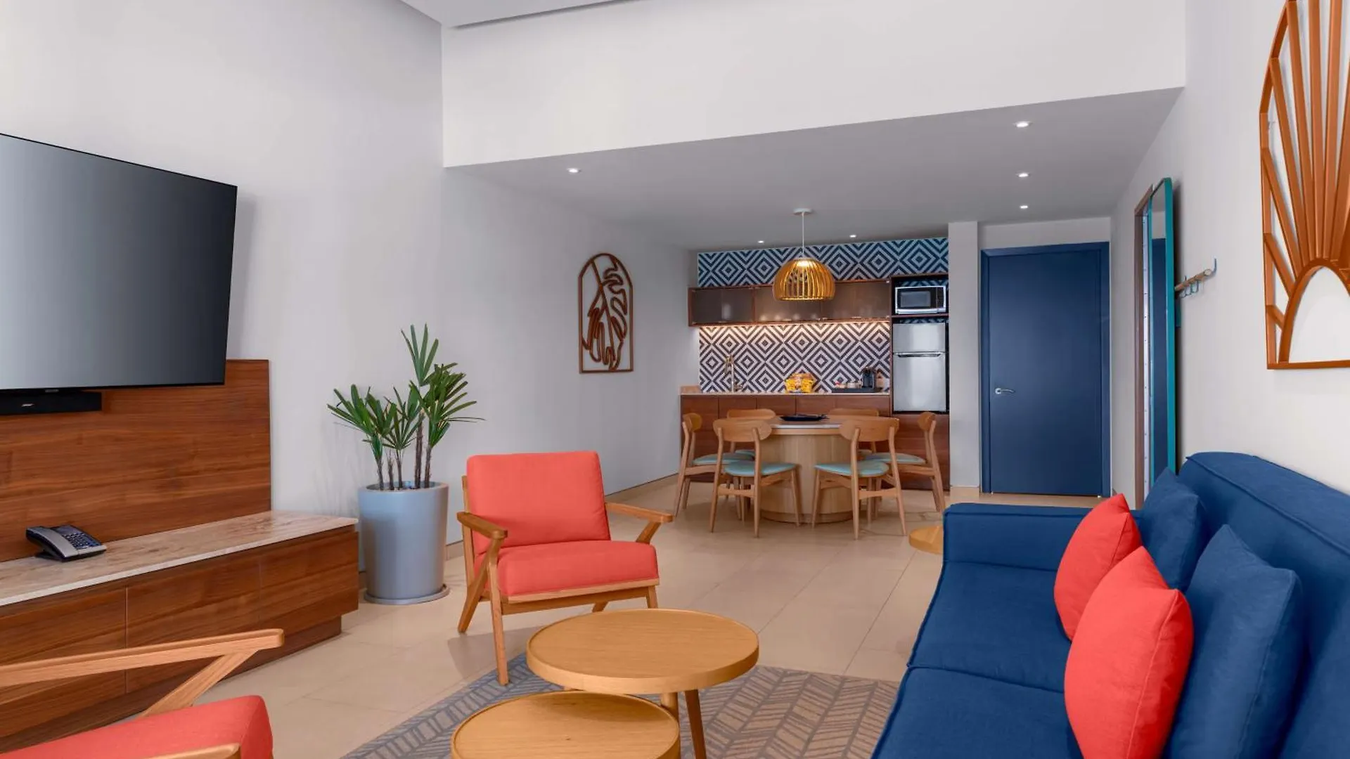 Hilton Cancun Mar Caribe All-Inclusive Resort