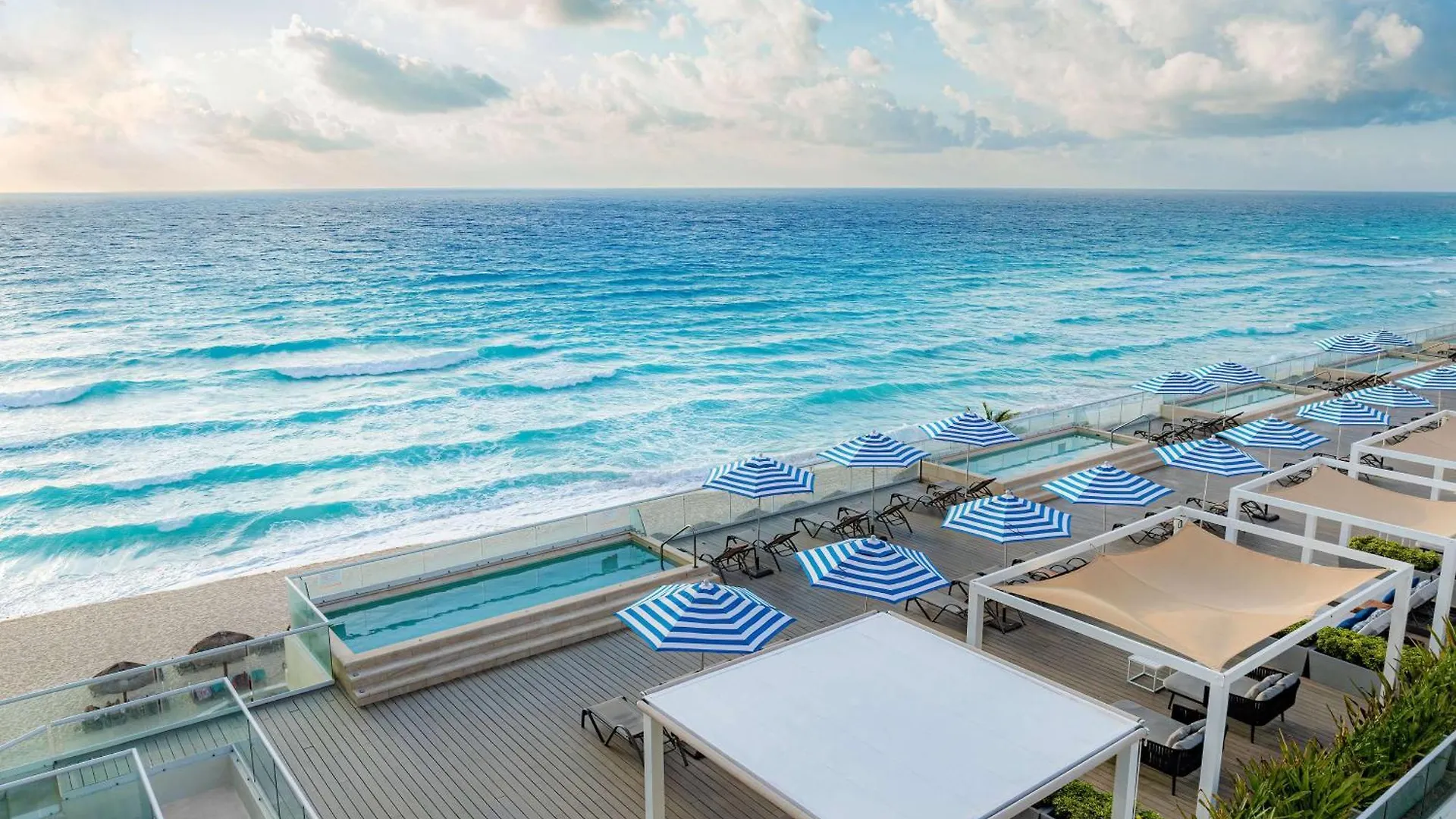 Hilton Cancun Mar Caribe All-Inclusive Resort 5*,  Mexico